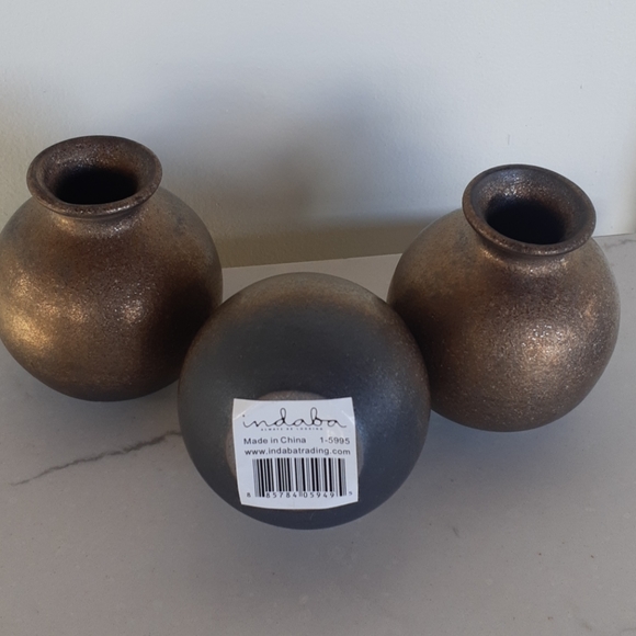 Set/3 Small Pottery Vases - Picture 3 of 7